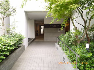 【エントランス】