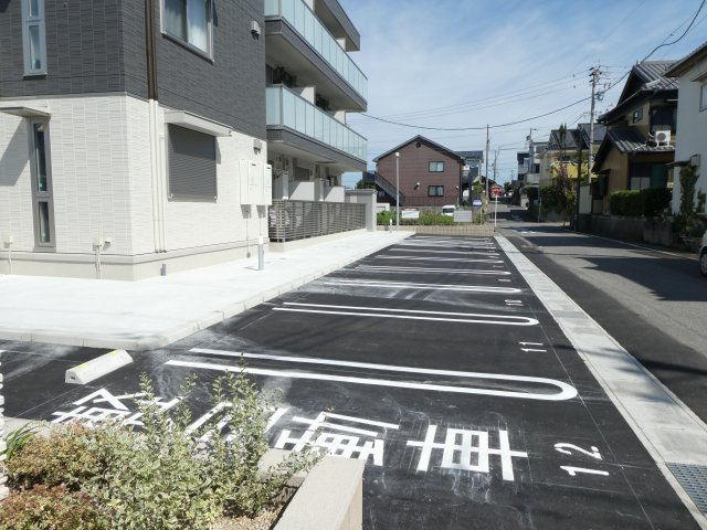 Luna Soleilのその他|駐車場