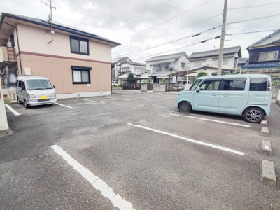 【駐車場】 | ハイカムール土居田