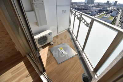 【バルコニー】 | セレニテ福島アリア | 落ち着いた時間を過ごせるバルコニーです