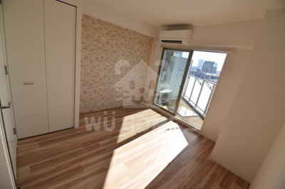 【洋室】 | セレニテ福島アリア | ゆったりとした居間です