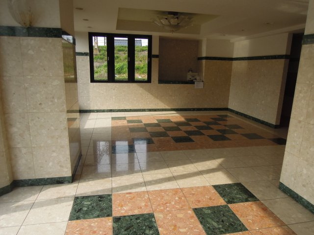 アパガーデンコート松本のエントランス