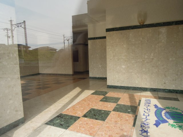 アパガーデンコート松本のエントランス