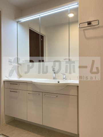 Famille八尾東の独立洗面台