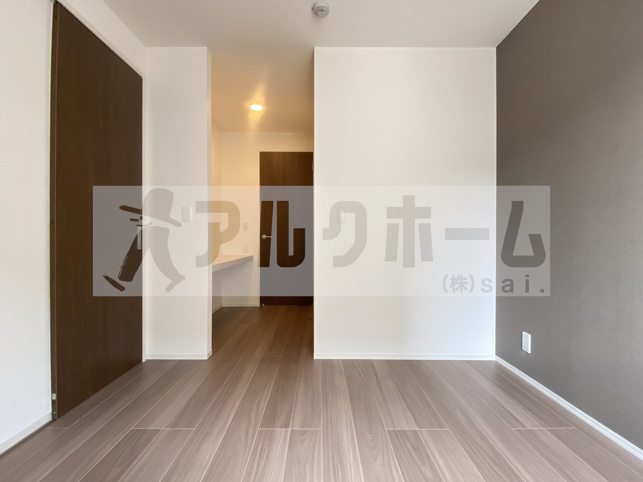 Famille八尾東の洋室