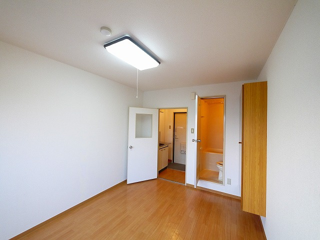 コーポ諏訪西大寺の内装|おしゃれな内装です