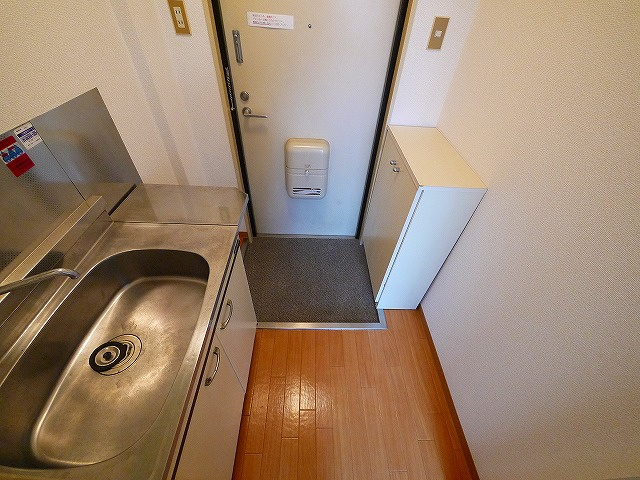 コーポ諏訪西大寺のその他|キッチン周りです