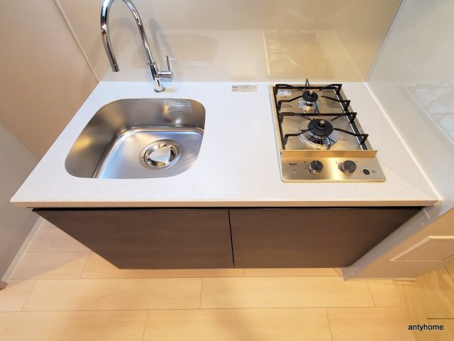 ファーストフィオーレNAMBAクレシア　仲介手数料無料のキッチン