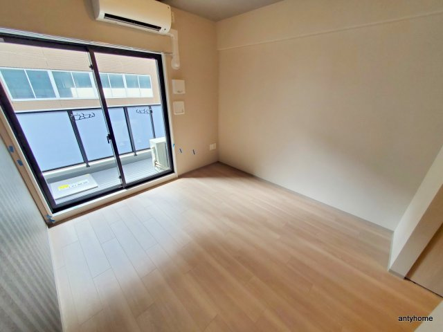 ファーストフィオーレNAMBAクレシア　仲介手数料無料の寝室