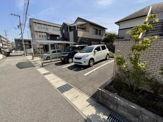 【駐車場】