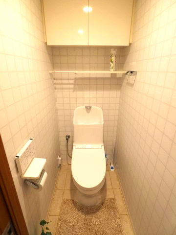 海まで2分！「グランシティユーロリゾート葉山南」2階のトイレ|トイレ