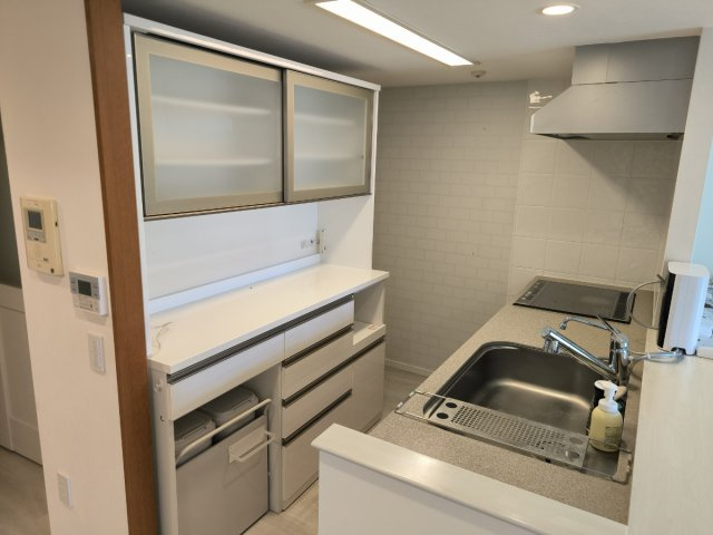 海まで2分！「グランシティユーロリゾート葉山南」2階のキッチン|キッチン