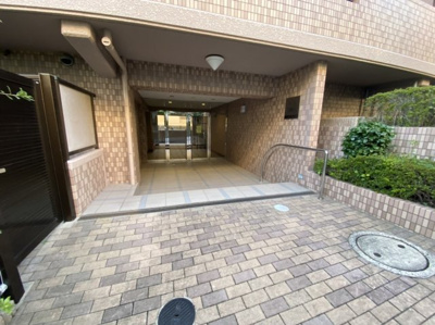 【エントランス】 | ラルジュ刀根山