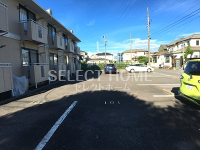 【駐車場】 | セジュールマキ | 駐車スペースもあります