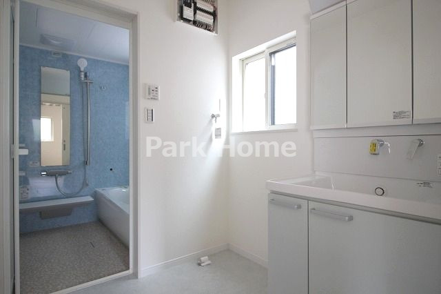 いの町枝川　戸建ての洗面所