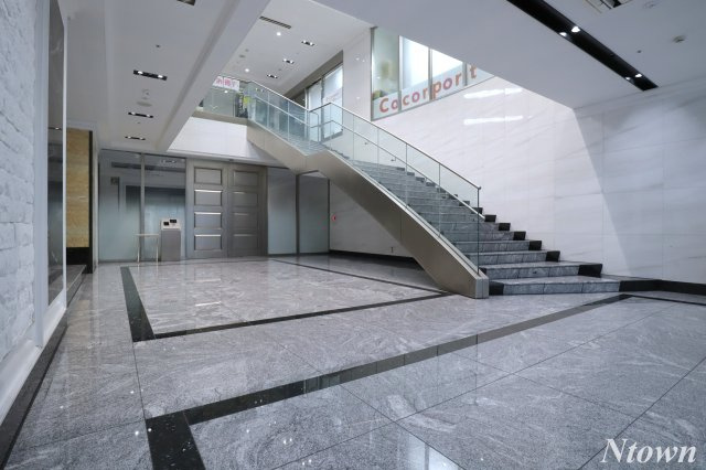 【エントランス】 | さくらHills NISHIKI Platinum Residence