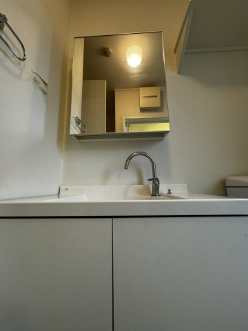 ＯＲＡＮＧＥの洗面所|忙しい朝には欠かせない洗面所です