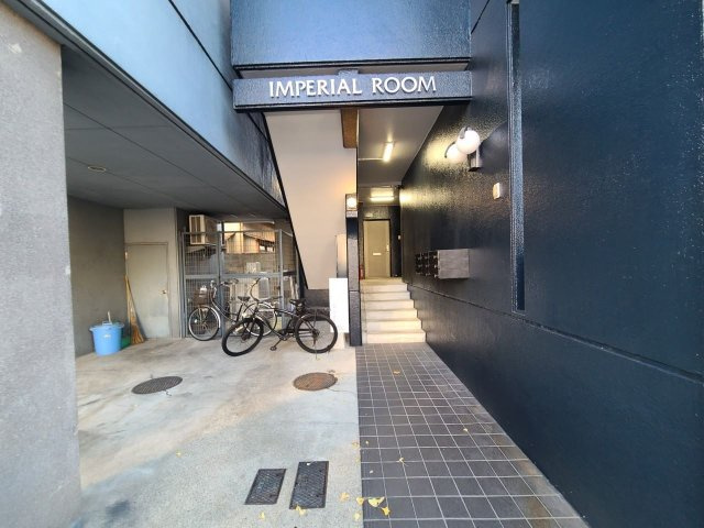インペリアルルーム（旧パールハイツカトウ ）のエントランス|インベリアルルーム（旧パールハイツカトウ ）