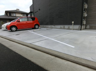 【駐車場】