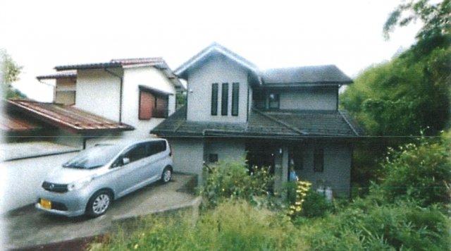あきる野市菅生　中古戸建の前面道路含む現地写真
