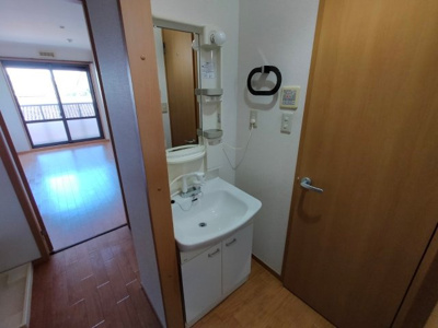 【独立洗面台】 | グランシャリオＢ