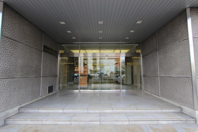 【エントランス】 | ショーケー本館ビル