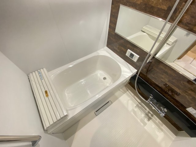 シャーメゾン東茱萸木の浴室