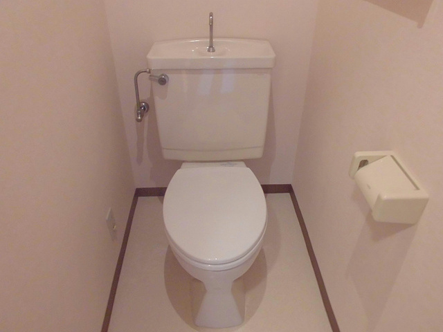 リバーサイド大久保のトイレ|前回募集時の写真です。現況優先