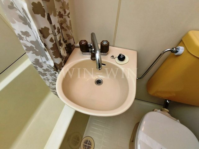 ユトリロジョイの洗面所|イメージ（同建物内別部屋の写真です）