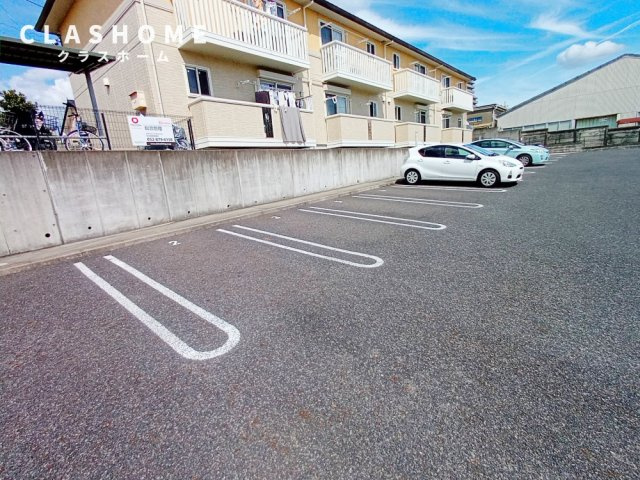 レザン長根　Ｂ　　刈谷市近郊の賃貸はクラスホーム刈谷店の駐車場