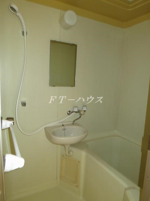 サンスプレンダーの浴室