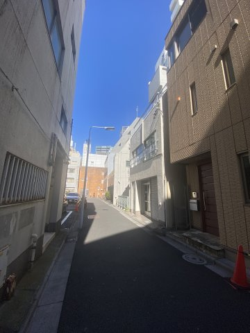 若井ビルの周辺