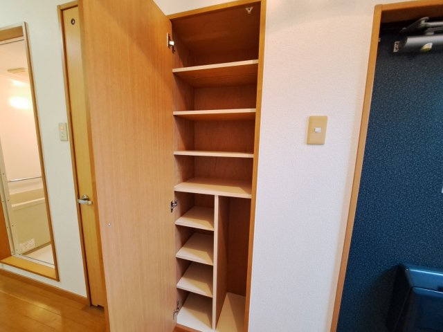 ハイツうみの収納