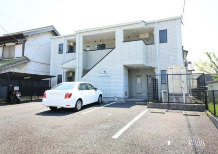 ハイツうみの駐車場