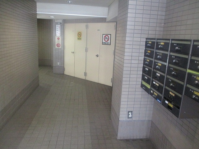 【エントランス】 | メゾン花園北パート１
