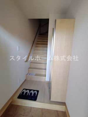 【玄関】 | 松東０１７ | 別部屋写真です。