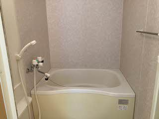 【浴室】 | アン・セリジェ