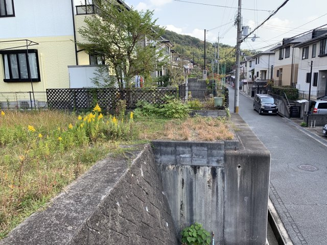 揖保郡太子町黒岡／売土地の前面道路含む現地写真|【現況写真】