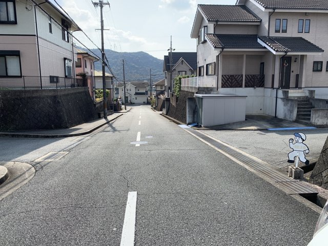 揖保郡太子町黒岡／売土地の前面道路含む現地写真|【現況写真】