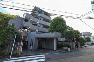 【外観】 | 総戸数２５戸、平成２年３月築、管理人は巡回勤務につき管理体制良好です♪