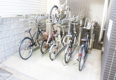 【その他共用部分】 | サンコート品川 | 駐輪場です。