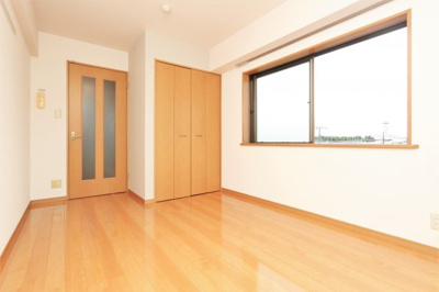 【居間・リビング】 | Sanctuary Amasia | 参考写真（同物件別部屋）