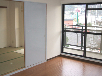 【洋室】 | スヴァーネ東山本 | コンパクトで使いやすい洋室です