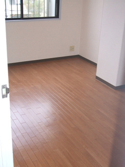 【洋室】 | スヴァーネ東山本 | 使い勝手のいい洋室です