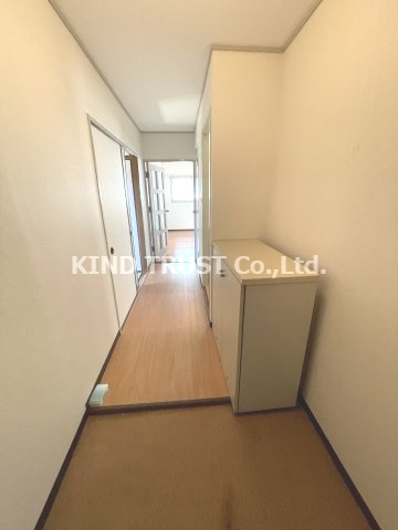 リアライズ中之島の居間・リビング|ゆったりとした居間です