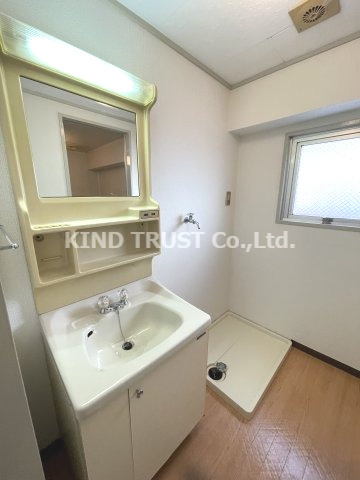 リアライズ中之島の洗面所|ゆったりとスペースのある洗面所