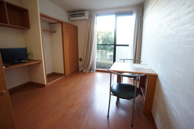 【居間・リビング】 | レオパレスラルーチェ