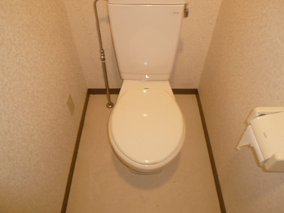 【トイレ】 | ハイツエクセルIII番館 | 落ち着いた色調のトイレです