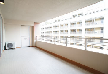 中央区月島３丁目の賃貸マンションのバルコニー