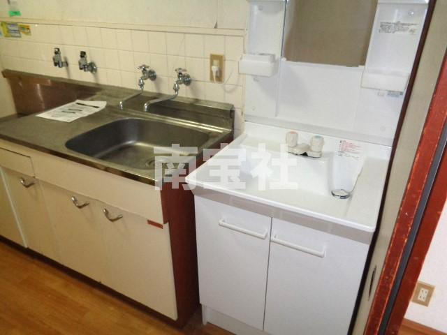 【洗面所】 | 独立洗面台あります